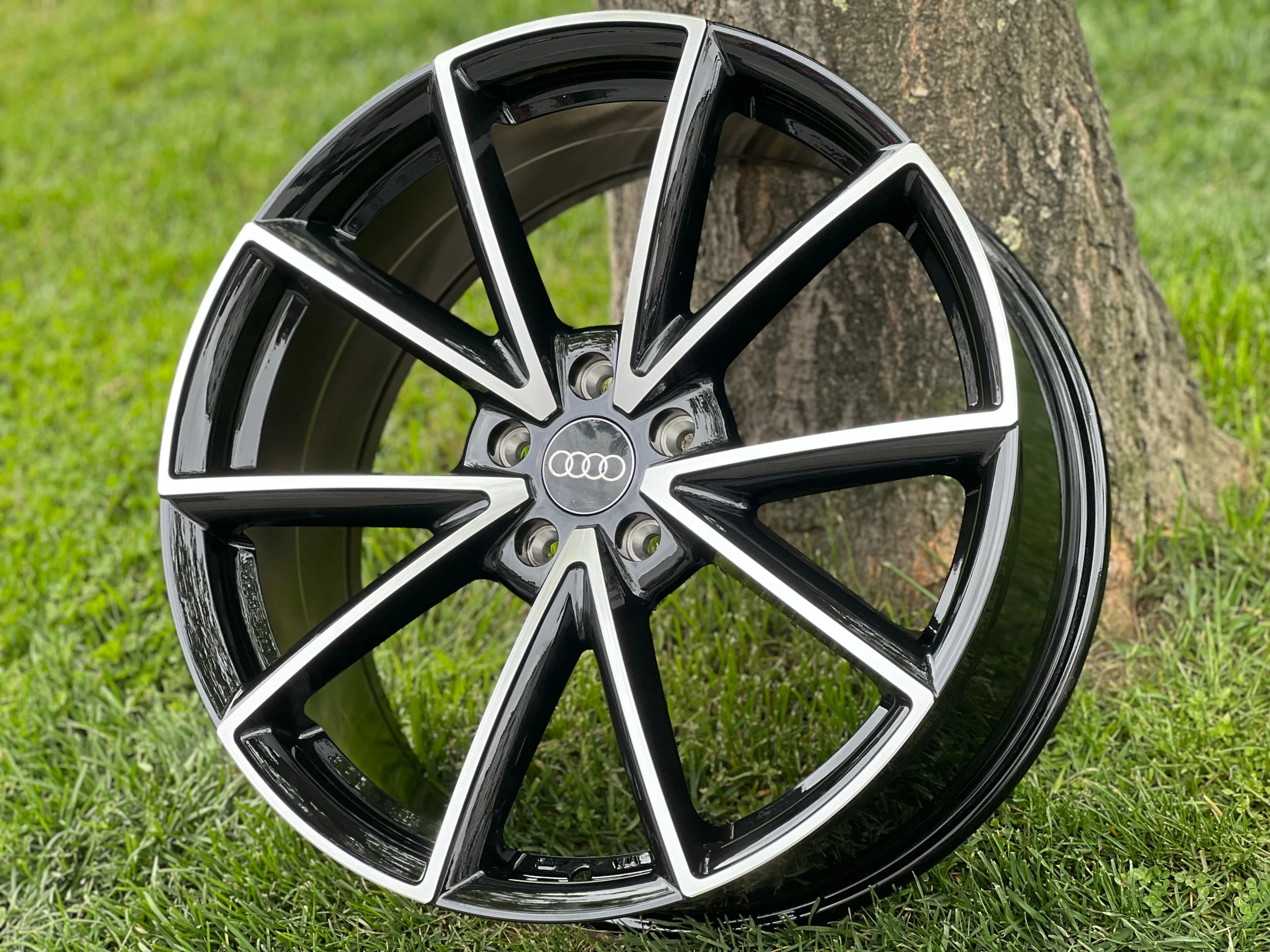 bedb197c-28cc-4a26-bf3e-fbdc403f0cf9 20 inç 5x112 AUDI A3 A4 A5 A6 A7 A8 ( İTHAL ) JANT TAKIMI ( 4. ADET ) - Görsel 1